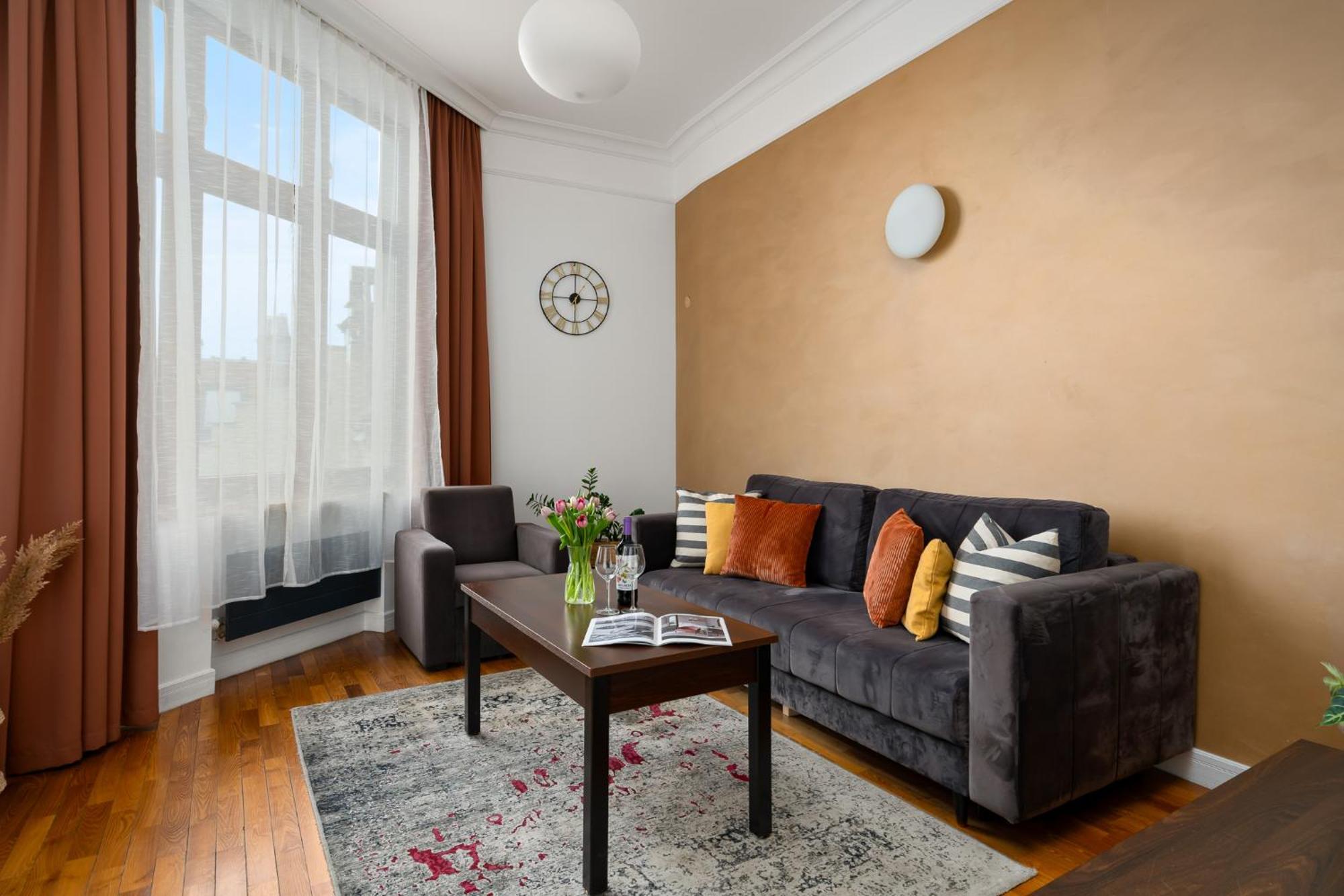 Prestige Apartment - Elegant & Quiet Stay 3 Rooms 90M2 - As Home Apartamenty Rynek 508 Вроцлав Екстериор снимка